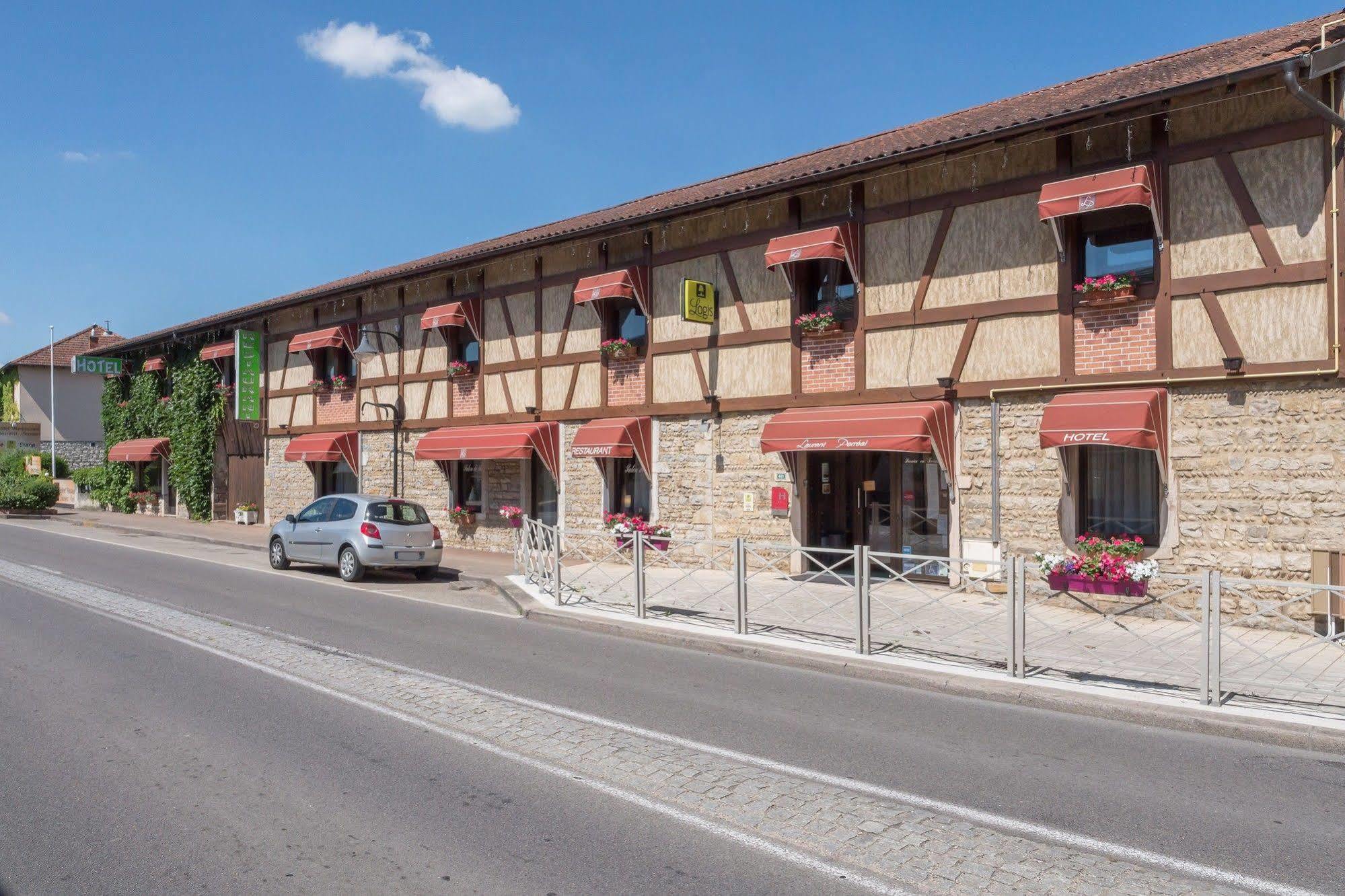 Hotel Restaurant Laurent Perreal Attignat Exterior photo